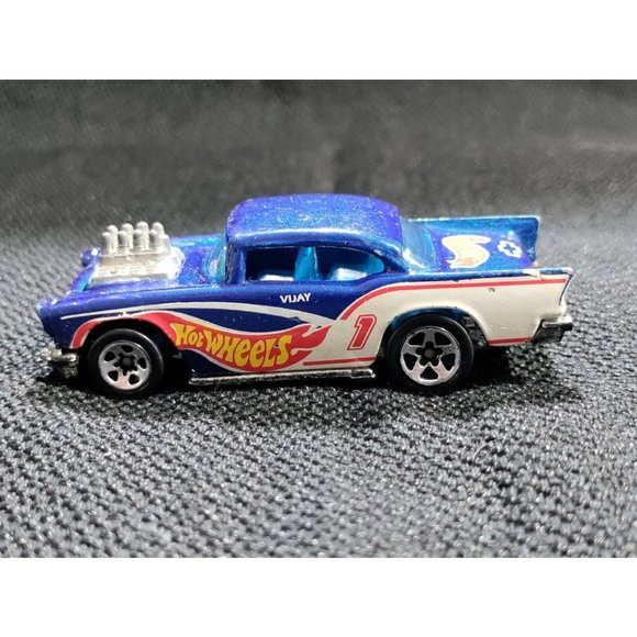 Hot Wheels Retro 57 Chevy Sin Blister Coleccionable A Escala
